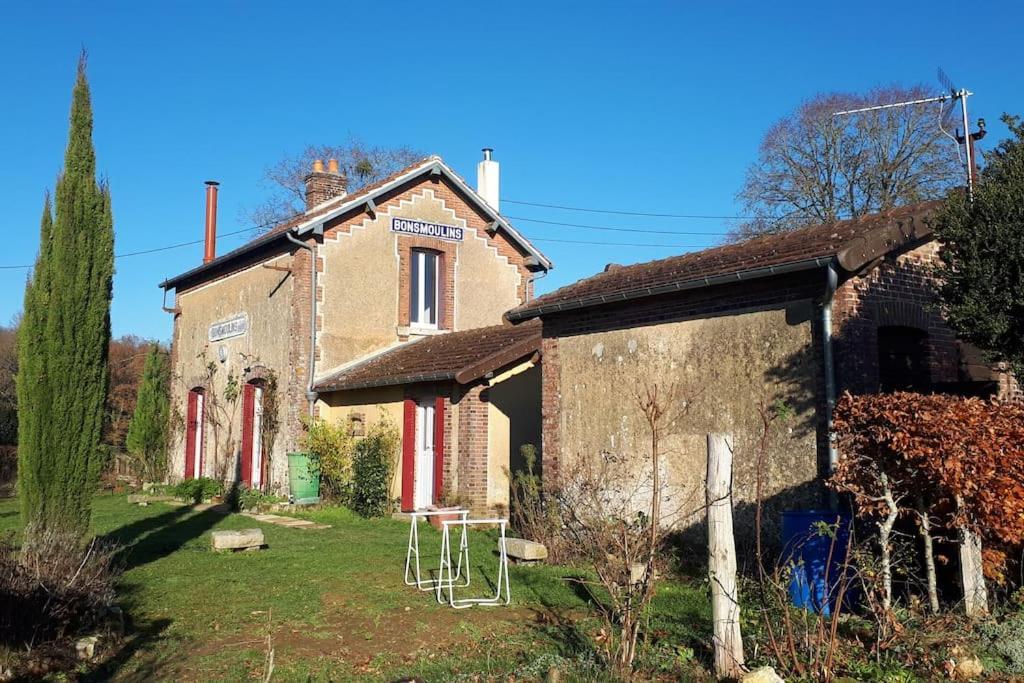 Charmante Ancienne Gare Halte Relais Bonsmoulins Eksteriør billede